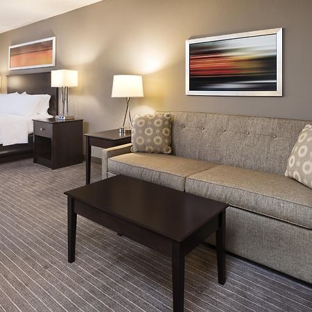 Holiday Inn Express Hotel & Suites Minneapolis - Minnetonka By Ihg Exterior photo