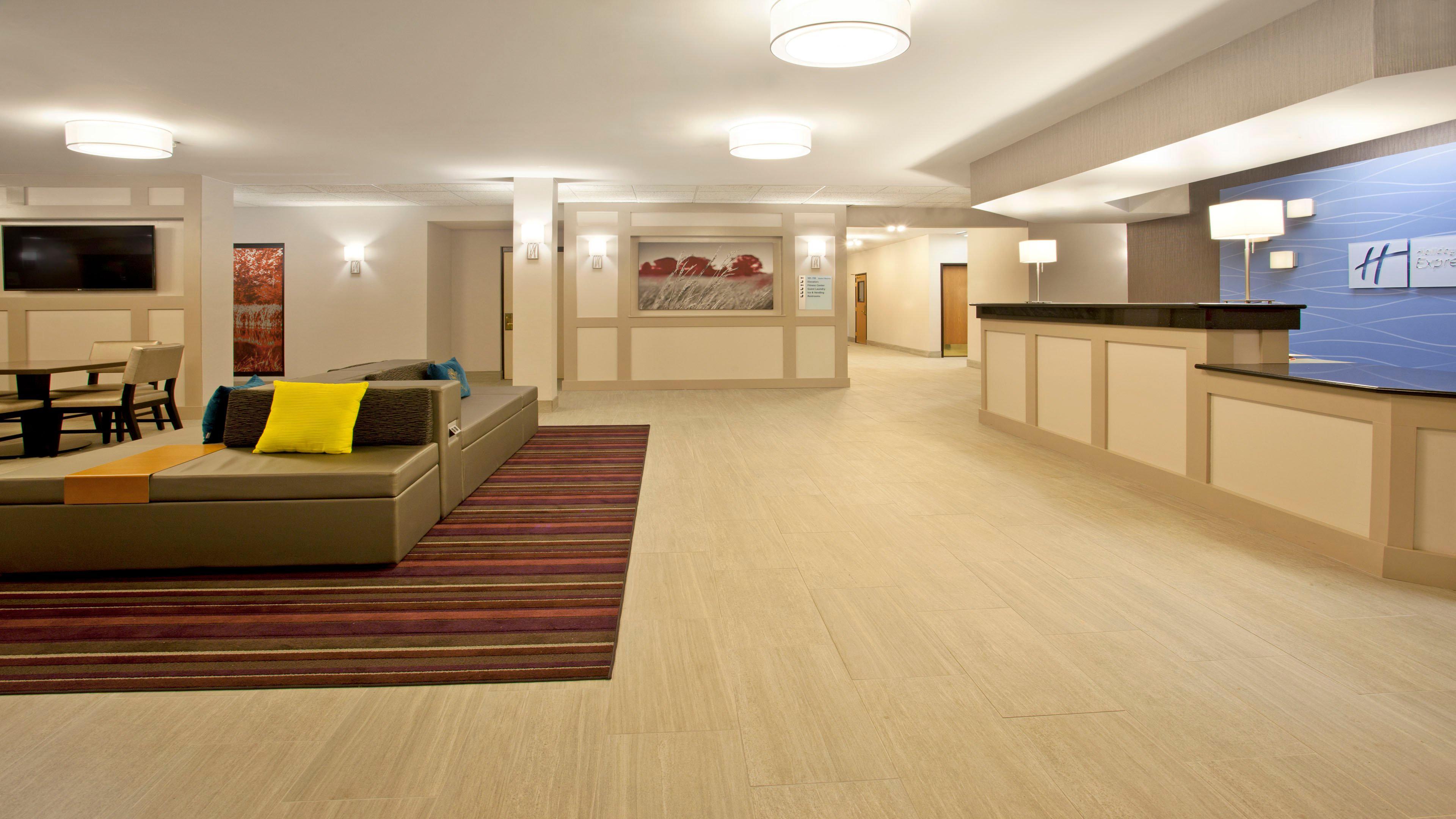 Holiday Inn Express Hotel & Suites Minneapolis - Minnetonka By Ihg Exterior photo