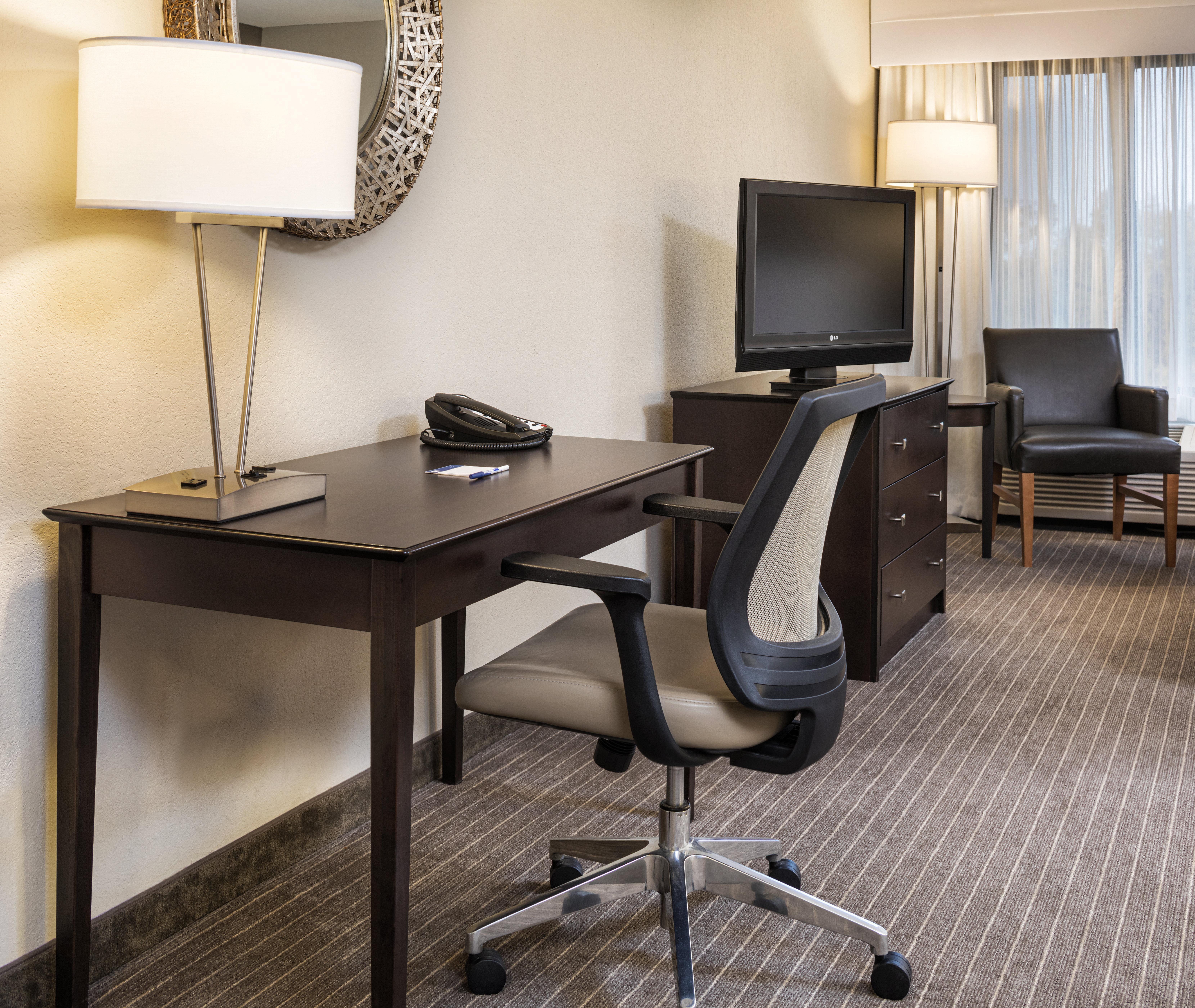 Holiday Inn Express Hotel & Suites Minneapolis - Minnetonka By Ihg Exterior photo